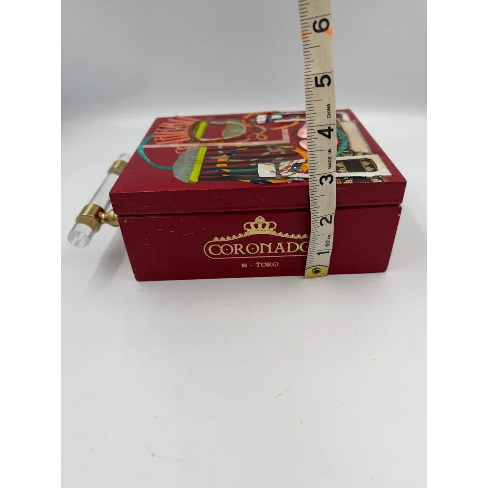 La Flor Dominicana LFD Coronado Cigar Box Purse Red Mixed Media Face Art Handle